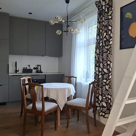Apartment Charming Flat In A Historic Nomme *
