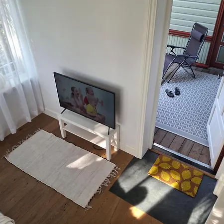 Charming Flat In A Historic Nomme Апартаменты Таллин