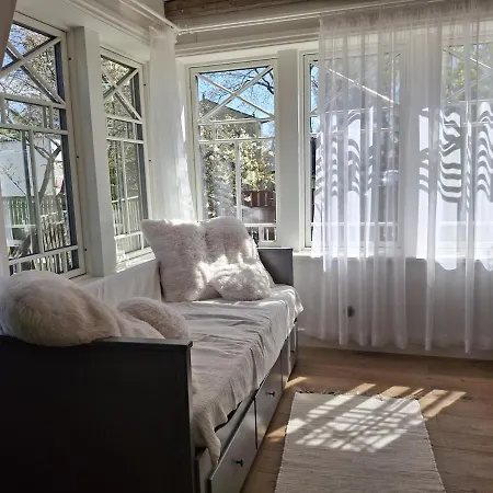 Apartment Charming Flat In A Historic Nomme